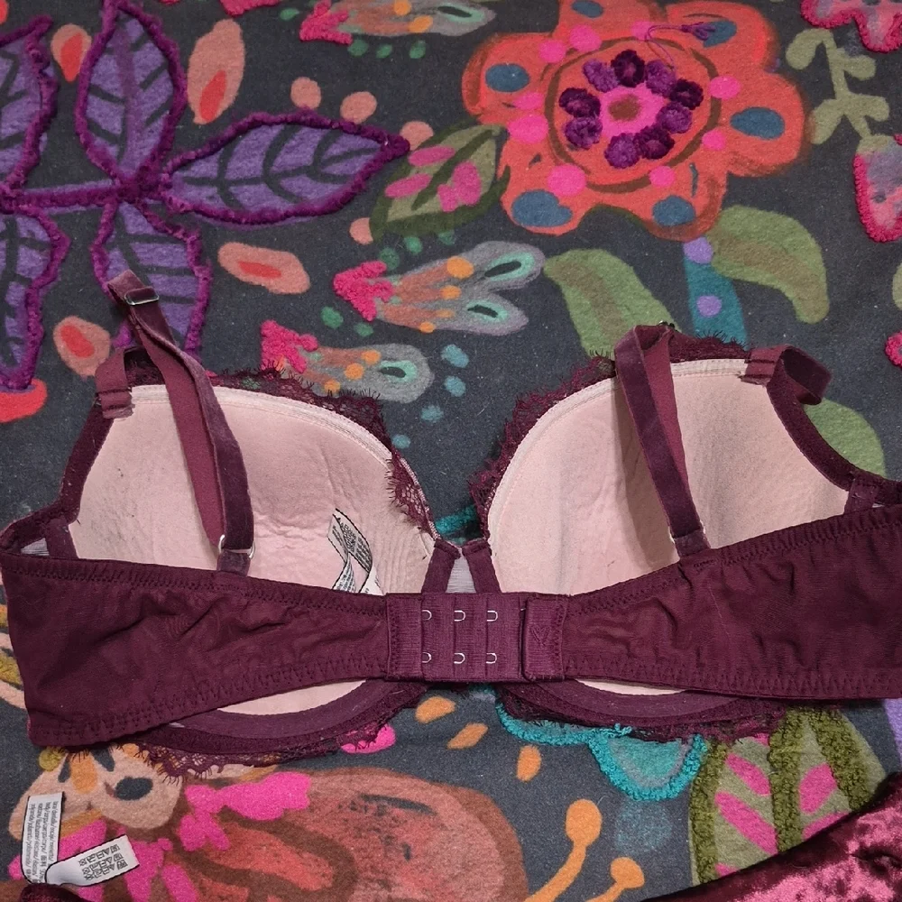 Victoria's Secret Velvet And Lace Bra And Thong Set in Deep Burgundy - Picture 10 of 12